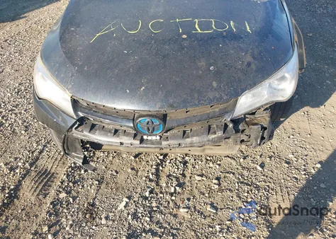 2015 Toyota Camry Hybrid Le z USA, uszkodzony, nr VIN 4T1BD1FK2FU161359